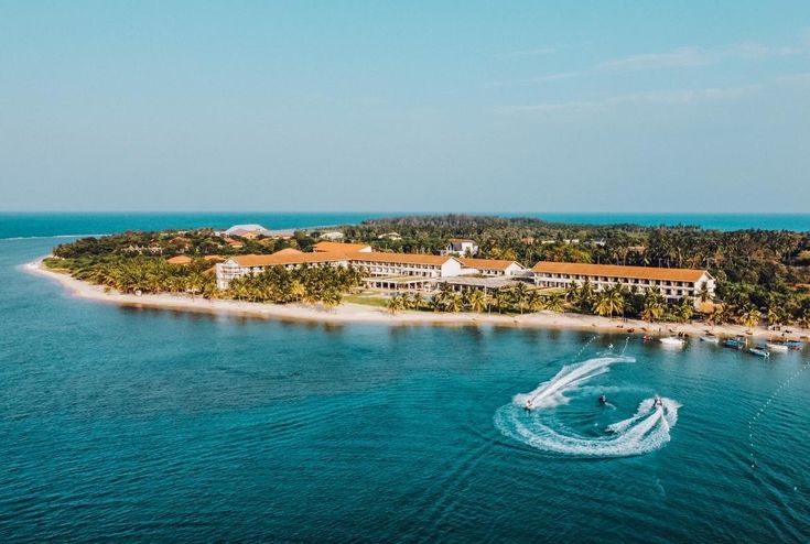 amaya beach pasikudah sri lanka